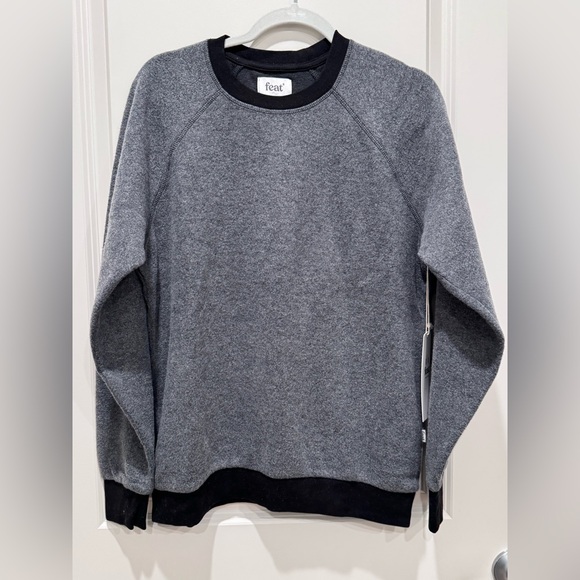 NWT Feat BlanketBlend Crewneck Sweatshirt - Hazy Black - Medium - Picture 2 of 9